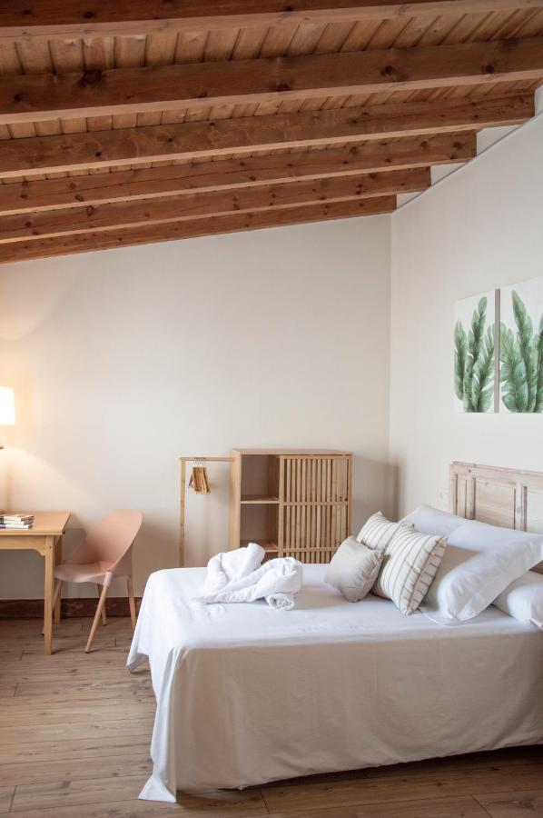 La Casa Del Medico Hosteria Rural Urda Exteriér fotografie