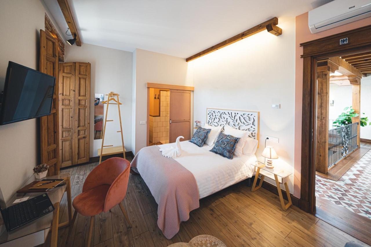 La Casa Del Medico Hosteria Rural Urda Exteriér fotografie